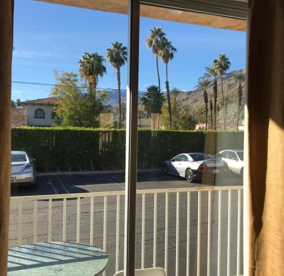 Standard-huone King-vuode, Delos Reyes Palm Springs