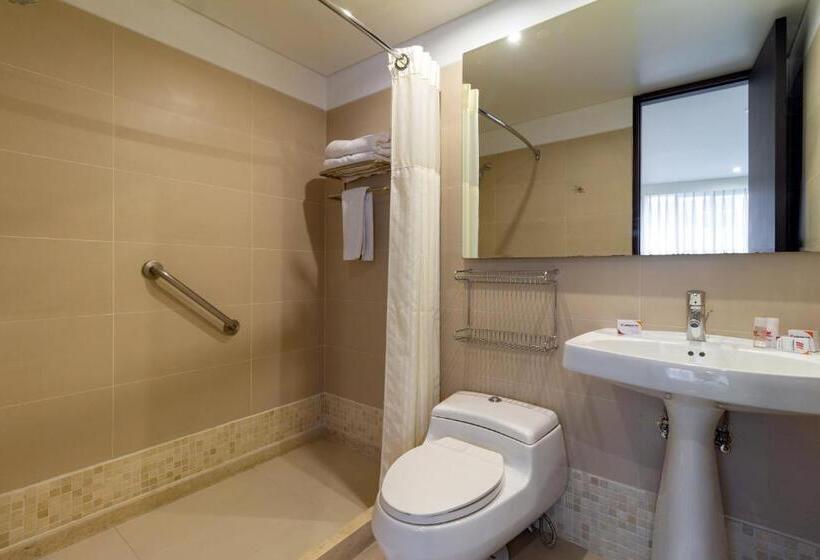 Номер Superior с Террасой, Madisson Inn Luxury By Geh Suites