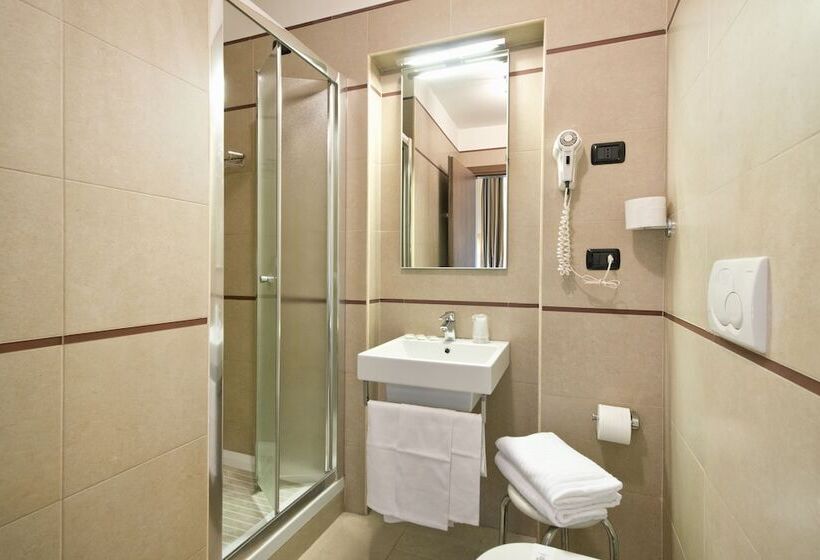 اتاق خانوادگی, Marco Polo Rome