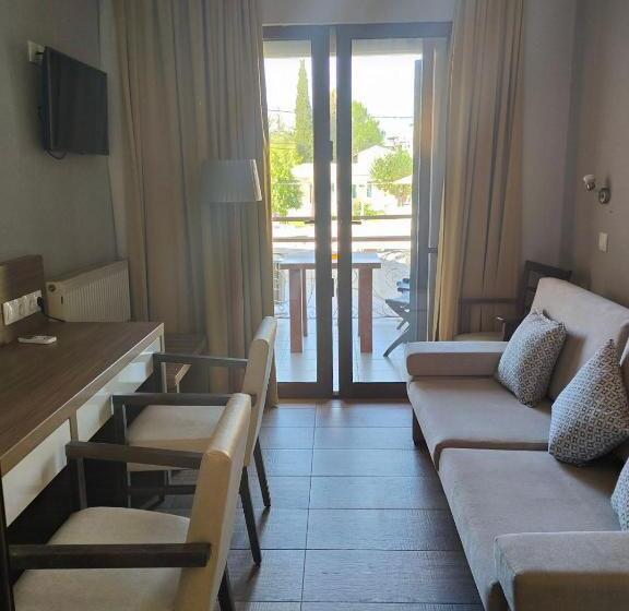 سوییت, Opera Blue Hotel Gouvia Corfu