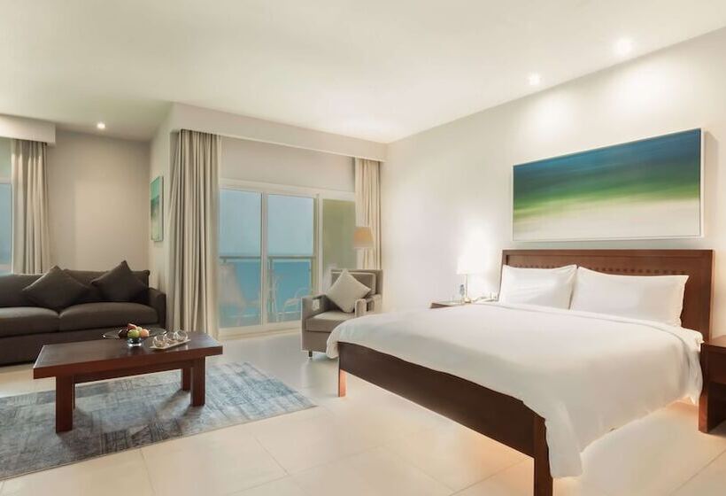 Семейный Номер Вид на Море, Radisson Blu Resort Fujairah