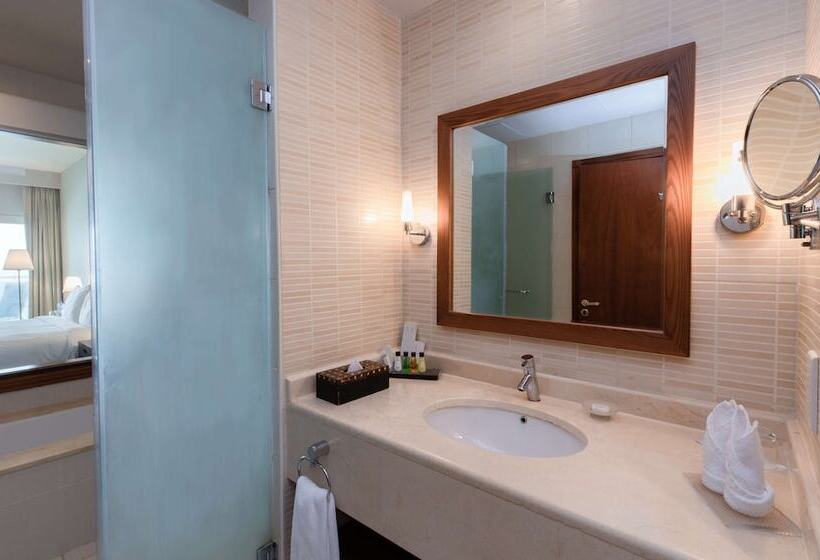 Люкс 2 Спальни, Radisson Blu Resort Fujairah