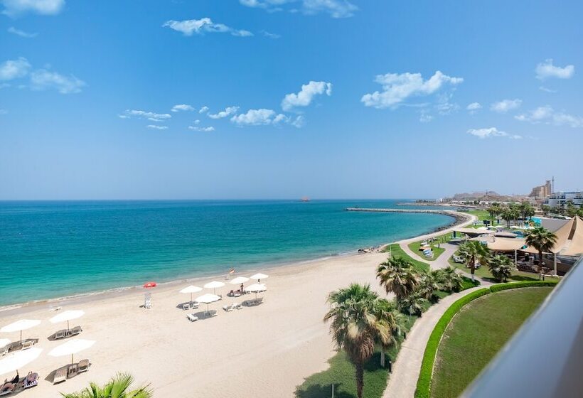 Люкс Вид на Море, Radisson Blu Resort Fujairah