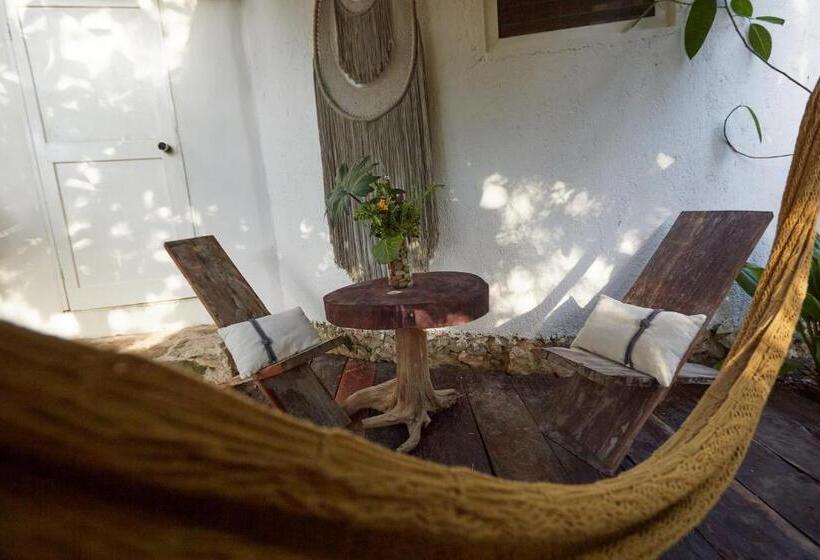 可观景的套房, Roc Luxe Tulum