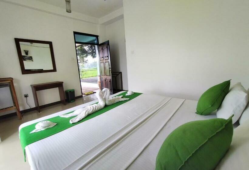 اتاق لوکس, Village Mango Resort Yala
