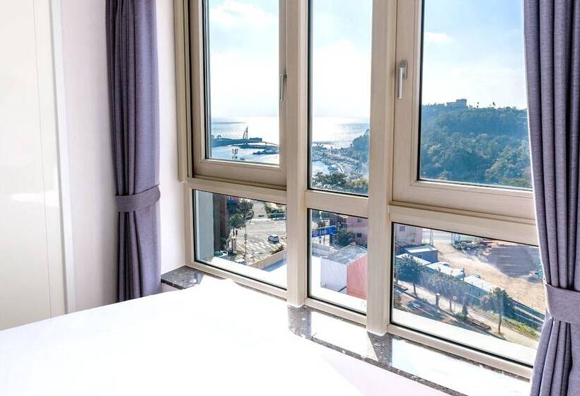 Семейный Номер, Shin Shin Hotel Seogwipo