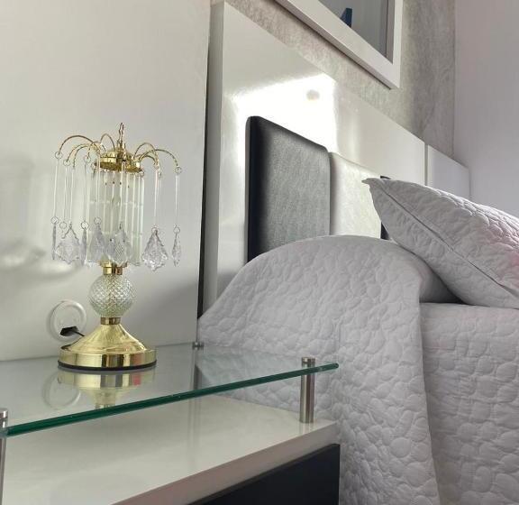جناح مزوَّد بشرفة, Casaboutique