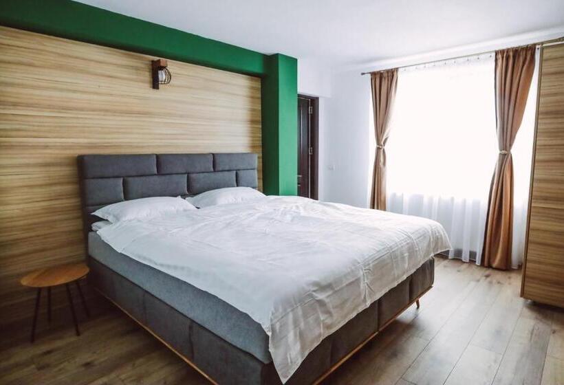 스탠다드 룸 킹사이즈 침대, Altitude Guest House Ranca