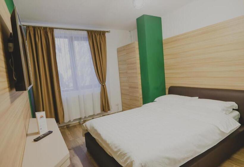 스탠다드 룸 산 전망, Altitude Guest House Ranca