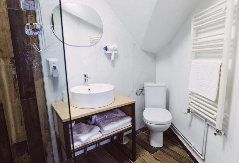 스탠다드 룸 산 전망, Altitude Guest House Ranca
