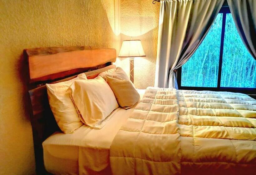 اتاق لوکس با تخت بزرگ, Vive Utila   Bed & Breakfast