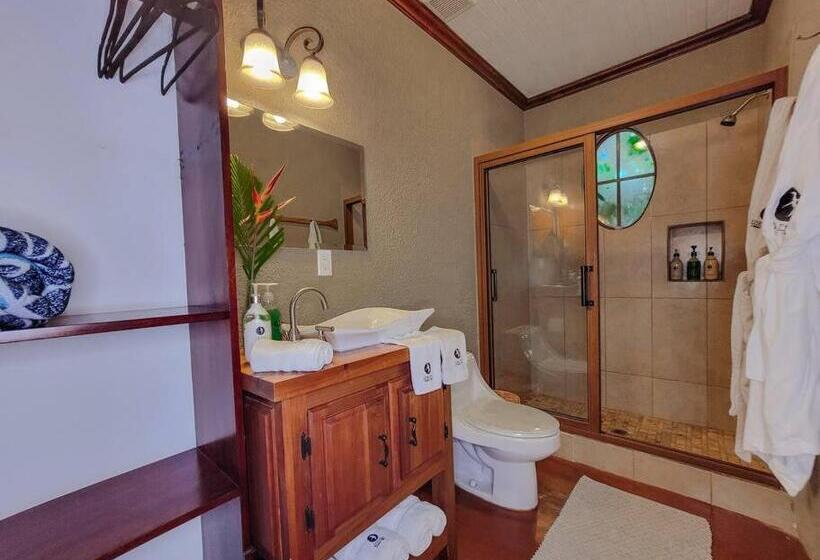 اتاق استاندارد با تخت بزرگ, Vive Utila   Bed & Breakfast