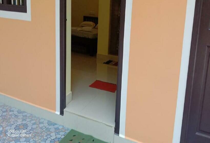 اتاق لوکس, Aashikha Farm House