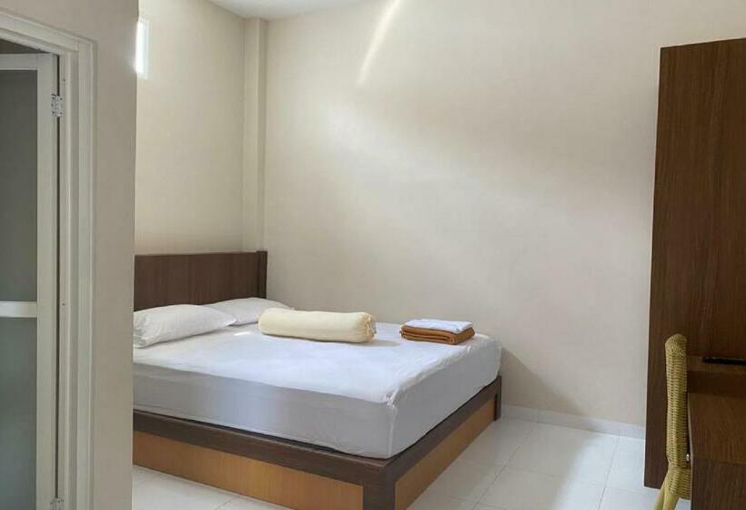 اتاق استاندارد, Nietsa Guest House Syariah Palu Mitra Reddoorz