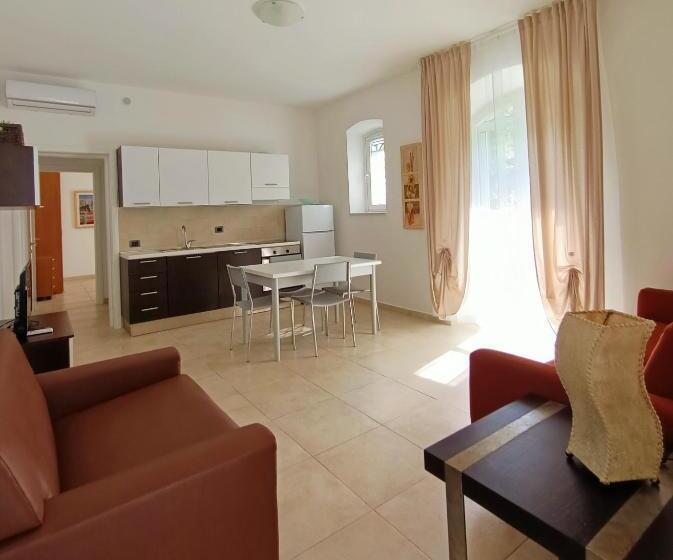 Апартаменты 1 Спальня Нижний Этаж, Residenza Casa Bianca