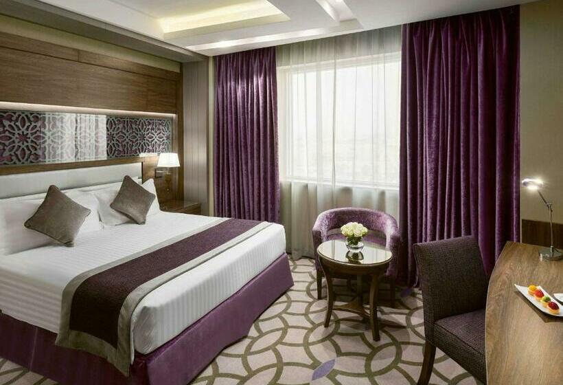 Номер Executive Кровать Кинг, Mövenpick Hotel Qassim