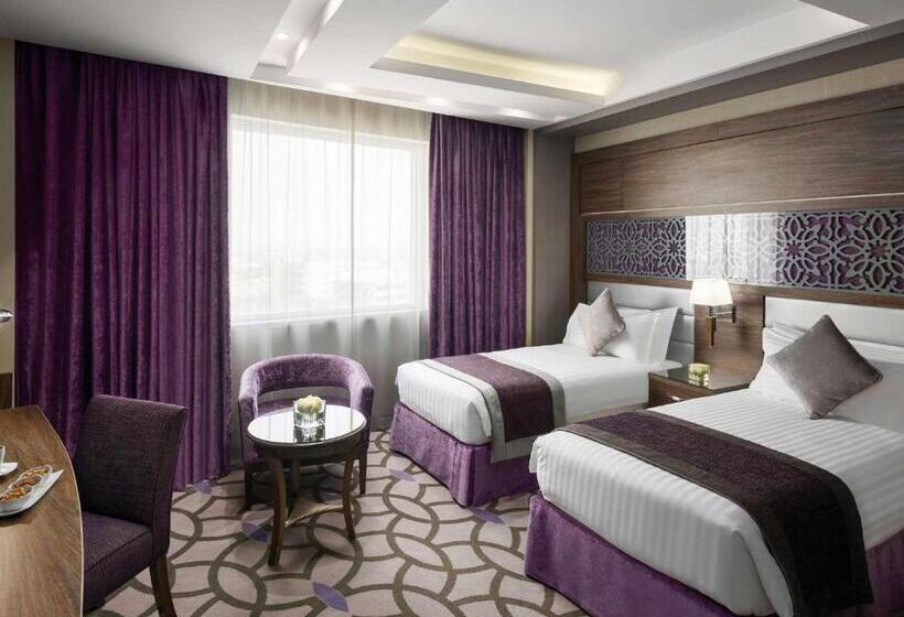 Номер Executive, Mövenpick Hotel Qassim