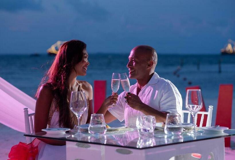 חדר סטנדרט, Temptation Cancun Resort  All Inclusive  Adults Only