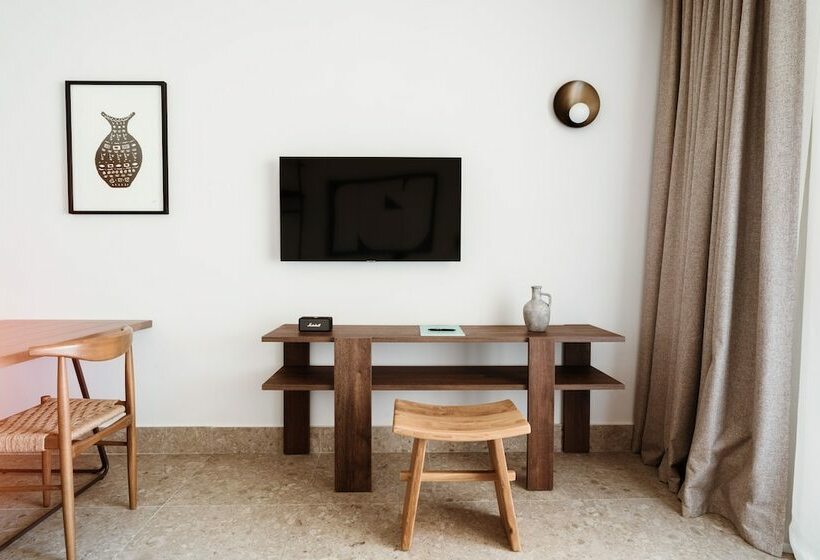 Люкс с Бассейном, Asterion Suites & Spa   Designed For Adults