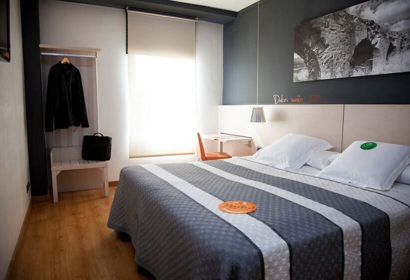 Номер Стандарт, Bed4u Tudela