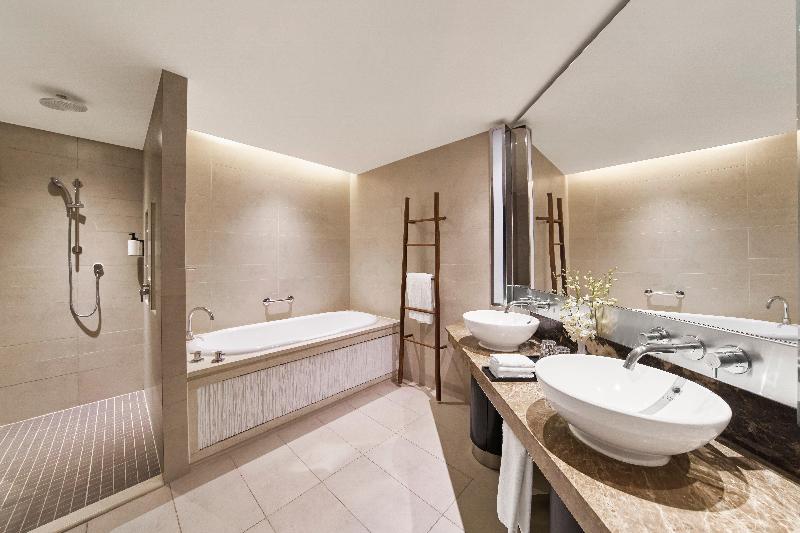 اتاق کلاب, Intercontinental Hanoi Westlake, An Ihg