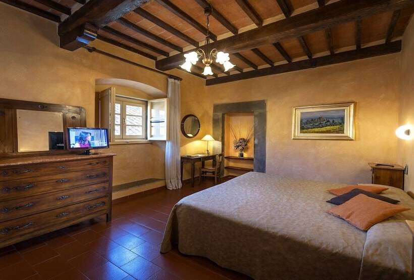 اتاق لوکس, Italia Cortona