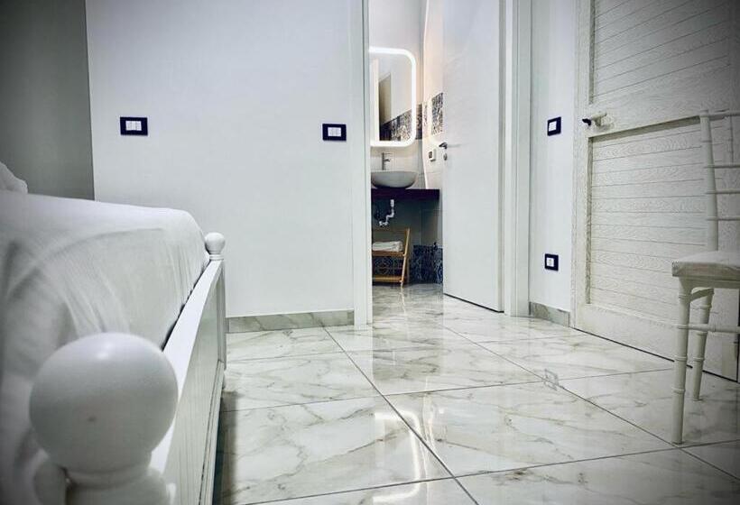 اتاق سوپریور سه تخته, Paolanna Luxury Rooms