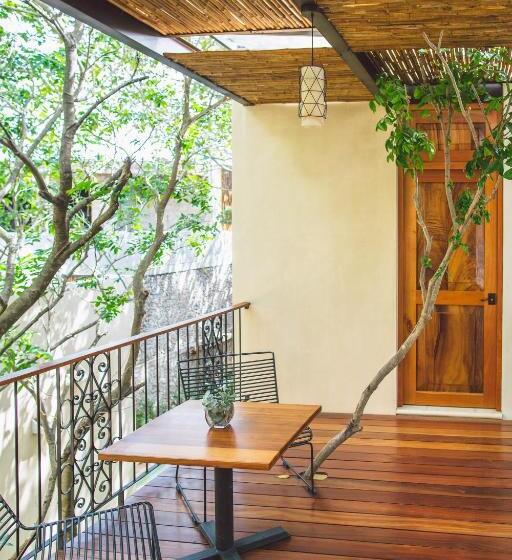 Номер Deluxe, Treehouse Boutique Hotel, An Adults Only Boutique