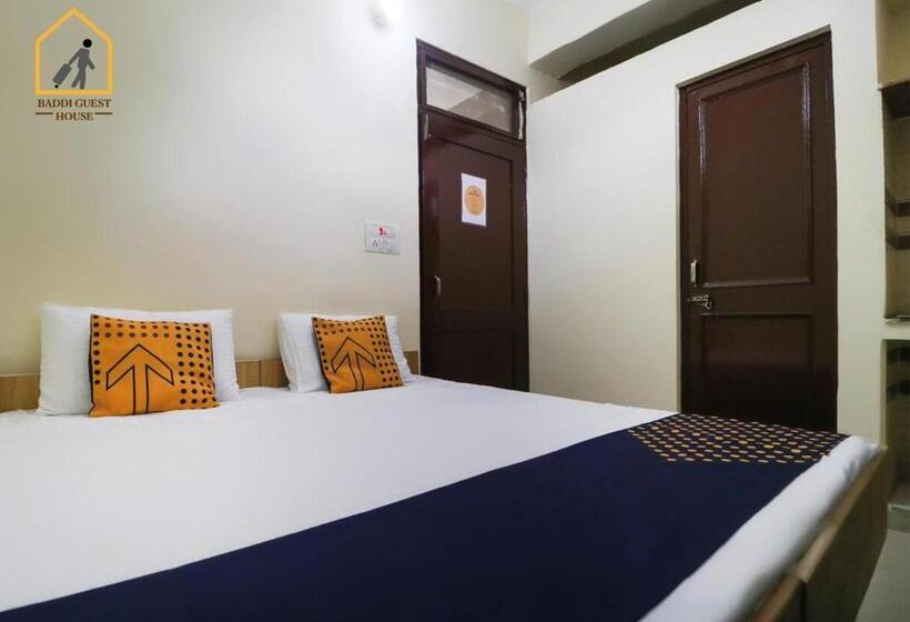 디럭스 룸, Baddi Guest House