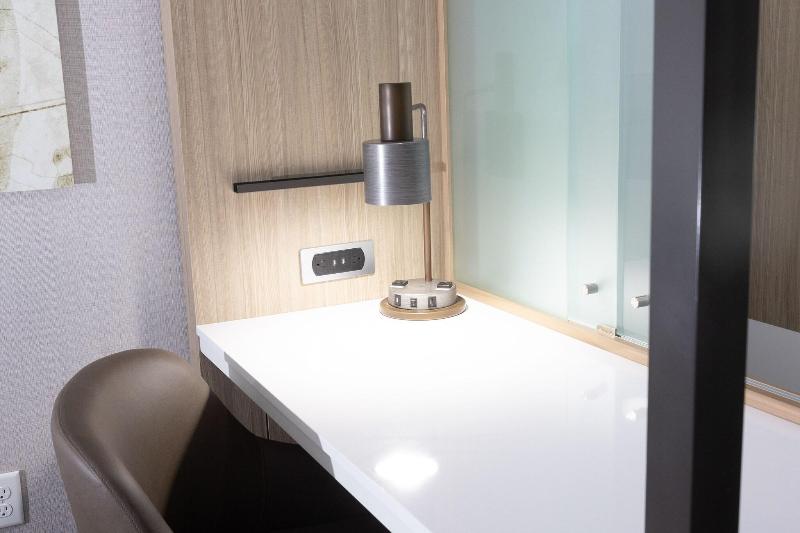 Люкс Кровать Кинг, Springhill Suites By Marriott Slidell