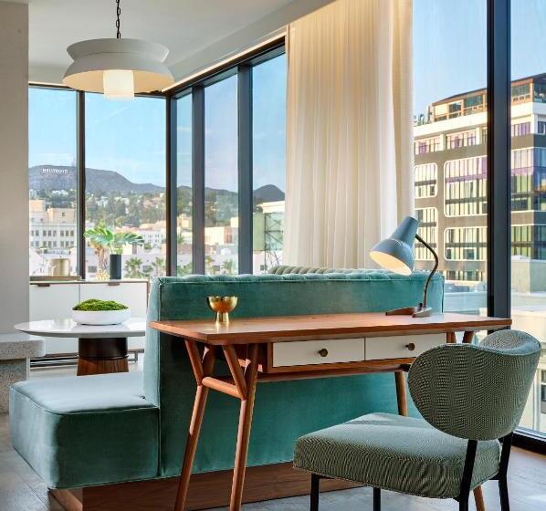 إستوديو قياسى سرير كينج, Thompson Hollywood, By Hyatt