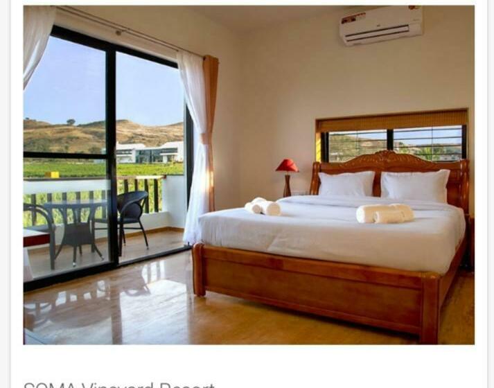 Номер Стандарт с Балконом, Soma Vineyard Resort  Nashik