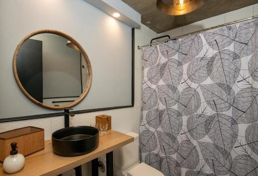 Family Suite, Solar Madariaga