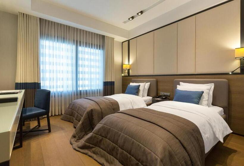 豪华房间, The Fortyfive Business Hotel & Spa