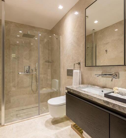 带大床的豪华间, The Fortyfive Business Hotel & Spa