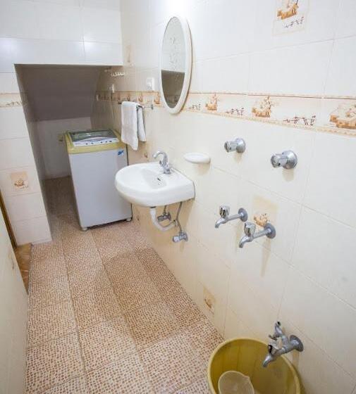 带1个卧室的别墅, Darryl Ribeiro S 2bhk & 3bhk Apartment In A Villa