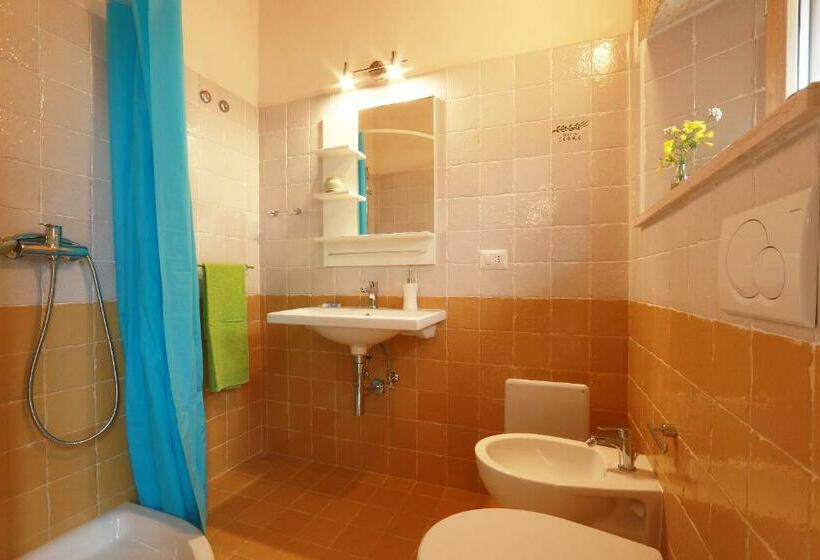 اتاق استاندارد, Tenuta Serre