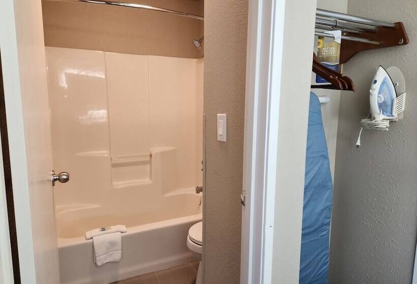 اتاق استاندارد با 2 تخت دوبل, Baymont By Wyndham Davenport