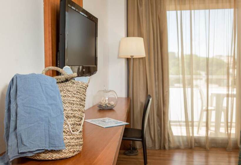 غرفة قياسية ثلاثية, Rvhotels Nautic Park