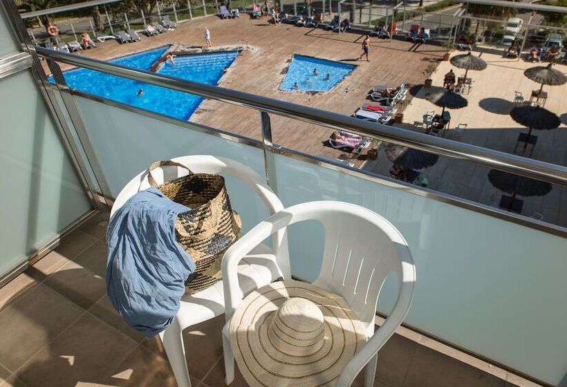 غرفة قياسية مطلّة علي حمام السباحة, Rvhotels Nautic Park