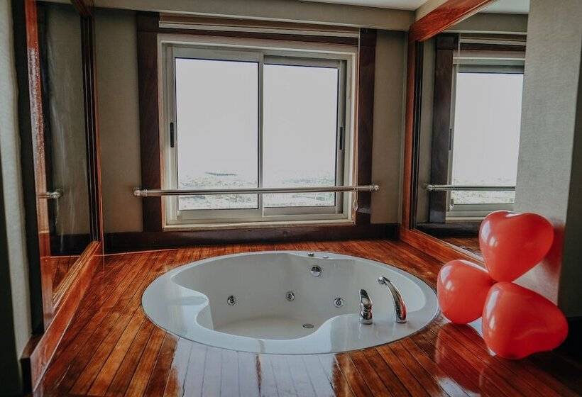 Habitación Estándar con Hidromasaje, Saturn Palace Resort   All Inclusive