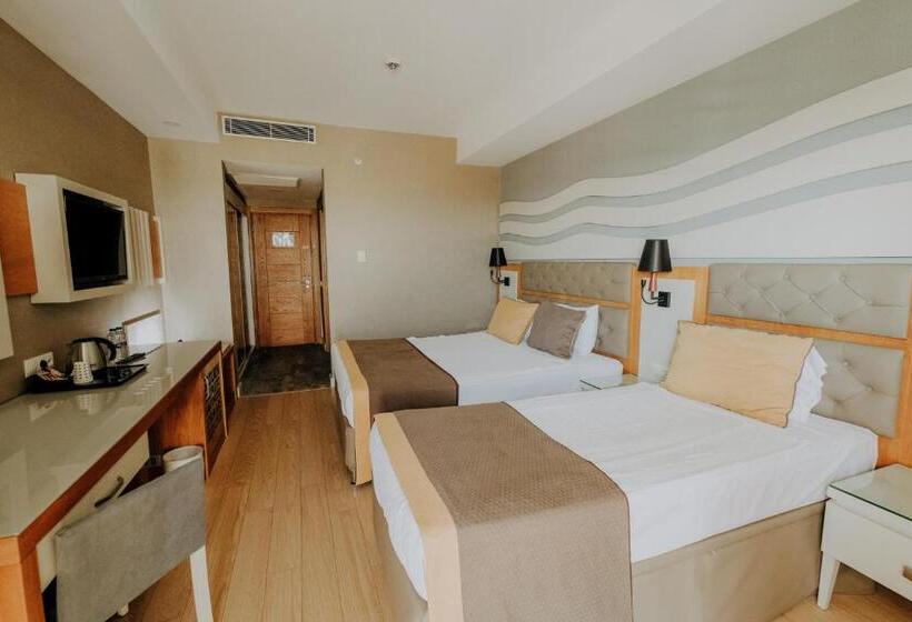 Habitación Estándar Vista Mar, Saturn Palace Resort   All Inclusive
