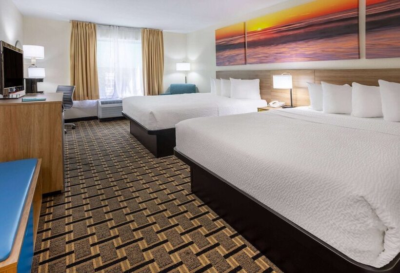 Quarto Standard 2 Camas Casal, Carolina A Days Inn By Wyndham