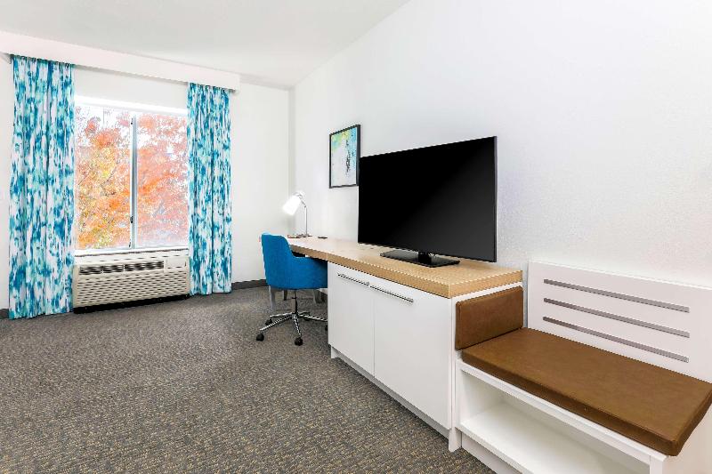 سوئیت با تخت بزرگ, Hilton Garden Inn Tulsa South