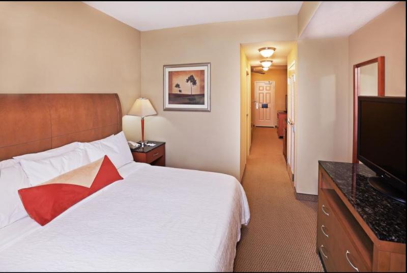 سوئیت با تخت بزرگ, Hilton Garden Inn Tulsa South
