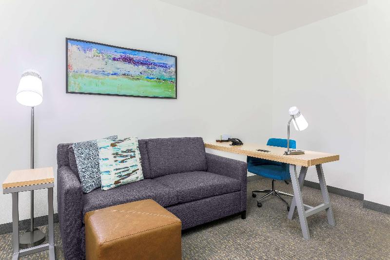 سوئیت با تخت بزرگ, Hilton Garden Inn Tulsa South