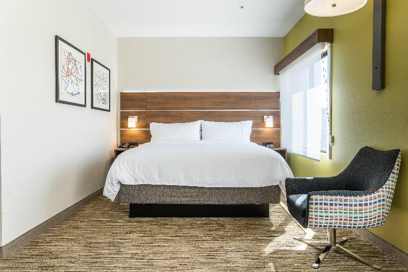Номер Стандарт Кровать Кинг Адаптированный для Инвалидов, Holiday Inn Express San Clemente N – Beach Area, An Ihg