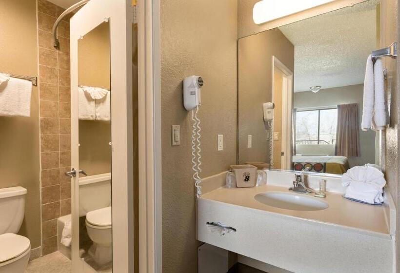 Стандартный Номер Кровать Кинг, Super 8 By Wyndham Ridgecrest