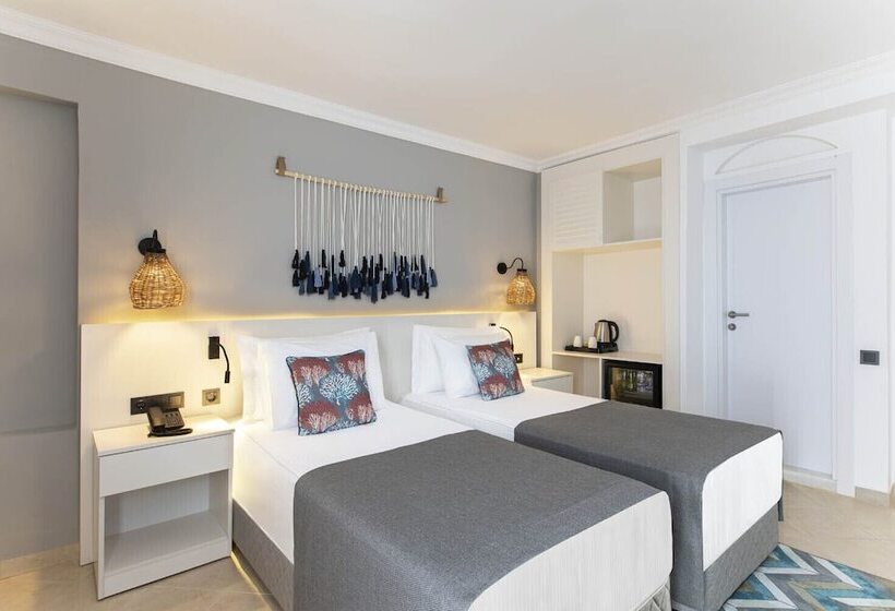اتاق استاندارد با چشم‌انداز دریا, Holiday Inn Resort Bodrum By Ihg