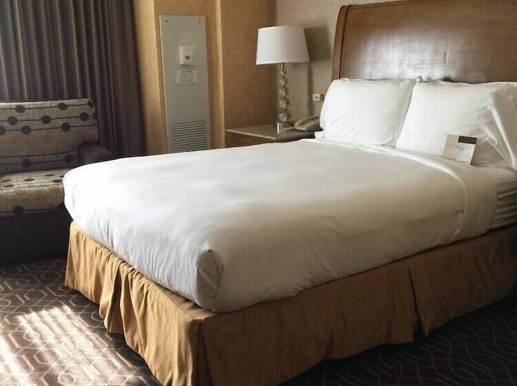 اتاق استاندارد برای معلولان, Doubletree Suites By Hilton Anaheim Rsrt   Conv Cntr